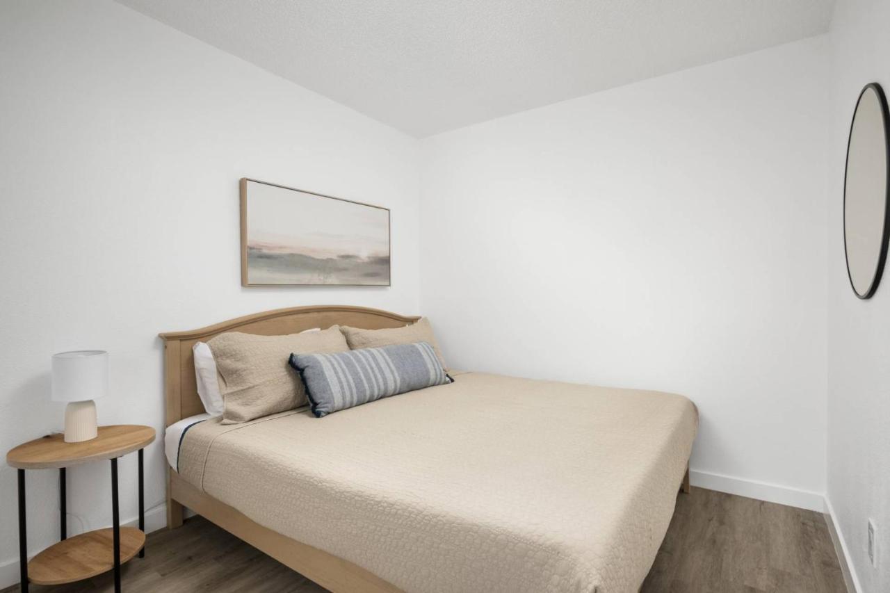Ocean Rogue Inn Unit 12 شاطئ روكواي المظهر الخارجي الصورة